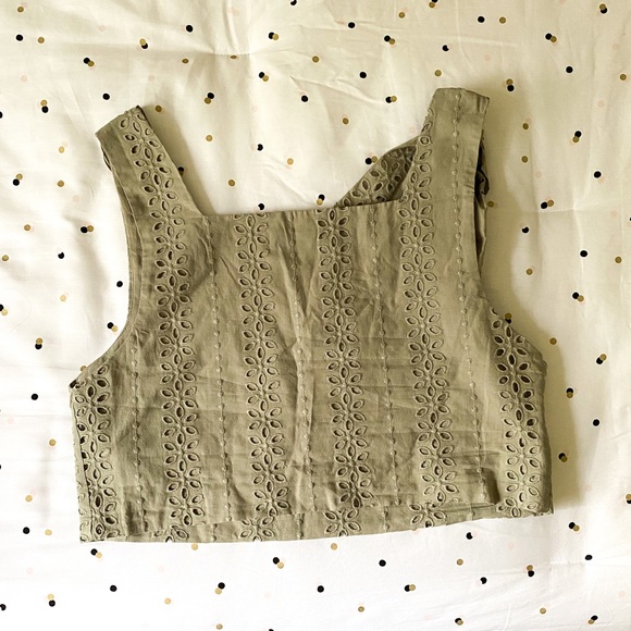 Zara Crop Top - Picture 2 of 6